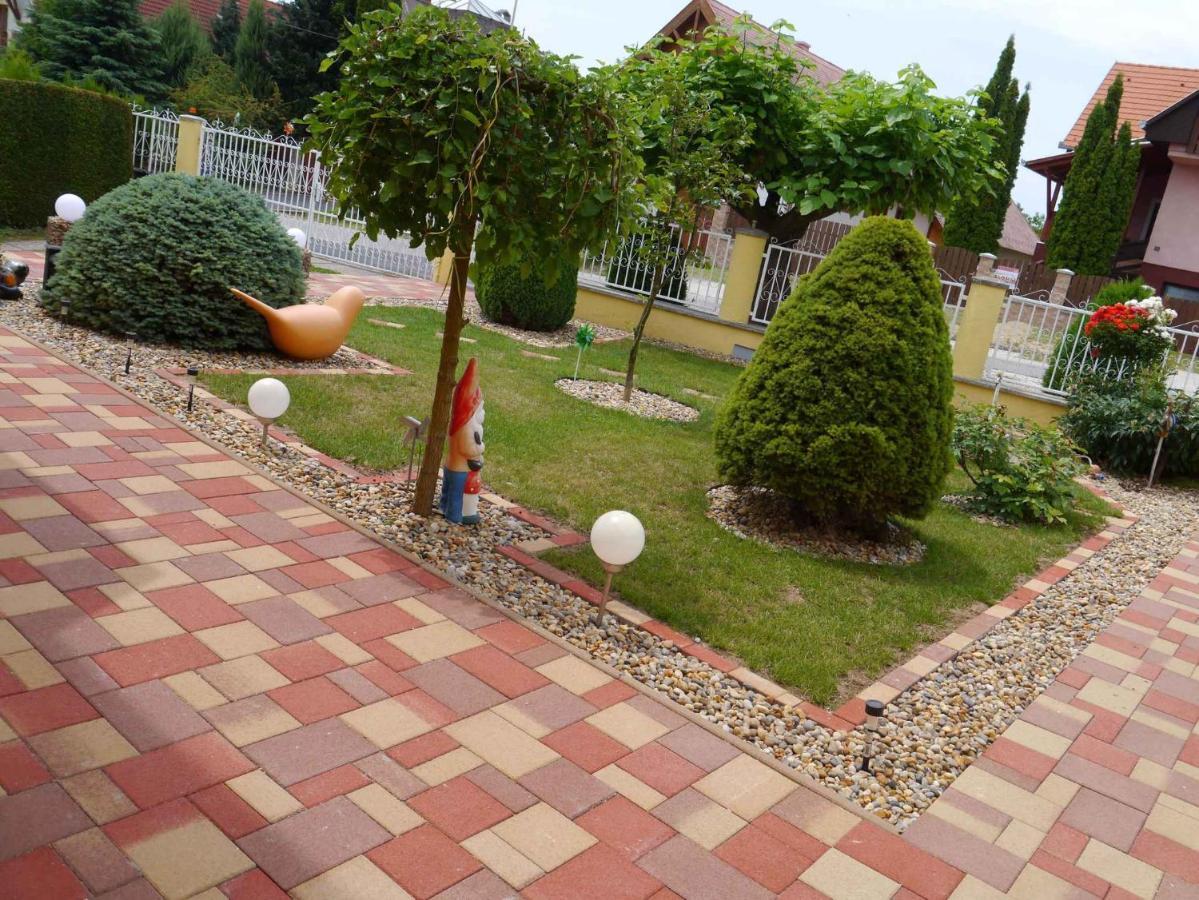 Apartments In Alsopahok/Balaton 27597 Exterior foto